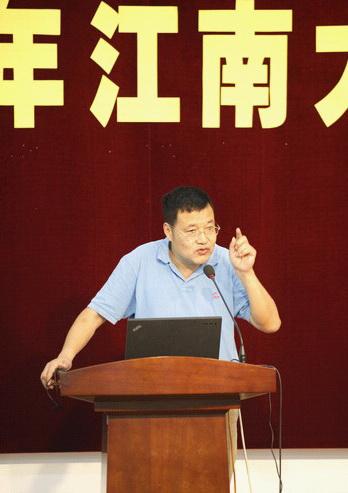 外国语学院召开“2014年江南大学大学英语教师海外培训汇报会”