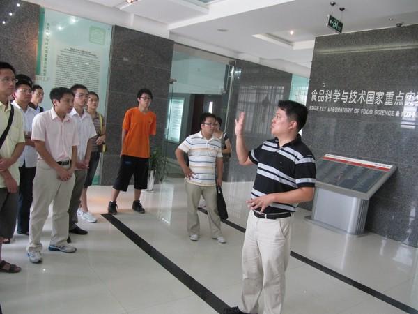 我校新教师集体备课暨新教工入职培训工作圆满结束